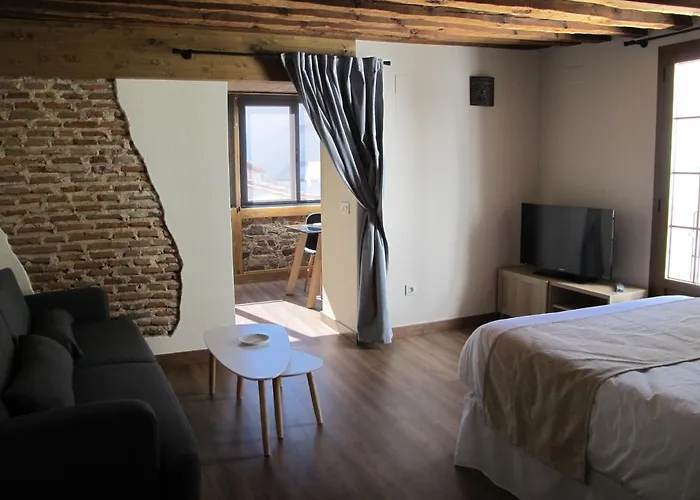 Turisticos La Casa Grande * Arévalo